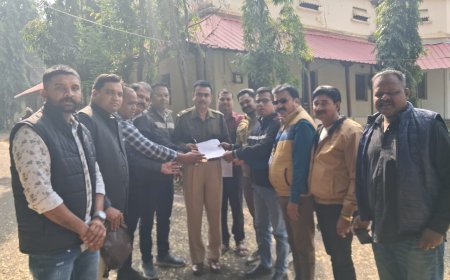 इंदौर में न्यूज 24 के पत्रकार पर हमला, आरटीओ विभाग के एजेंटों पर मारपीट व कैमरा तोड़ने का आरोप